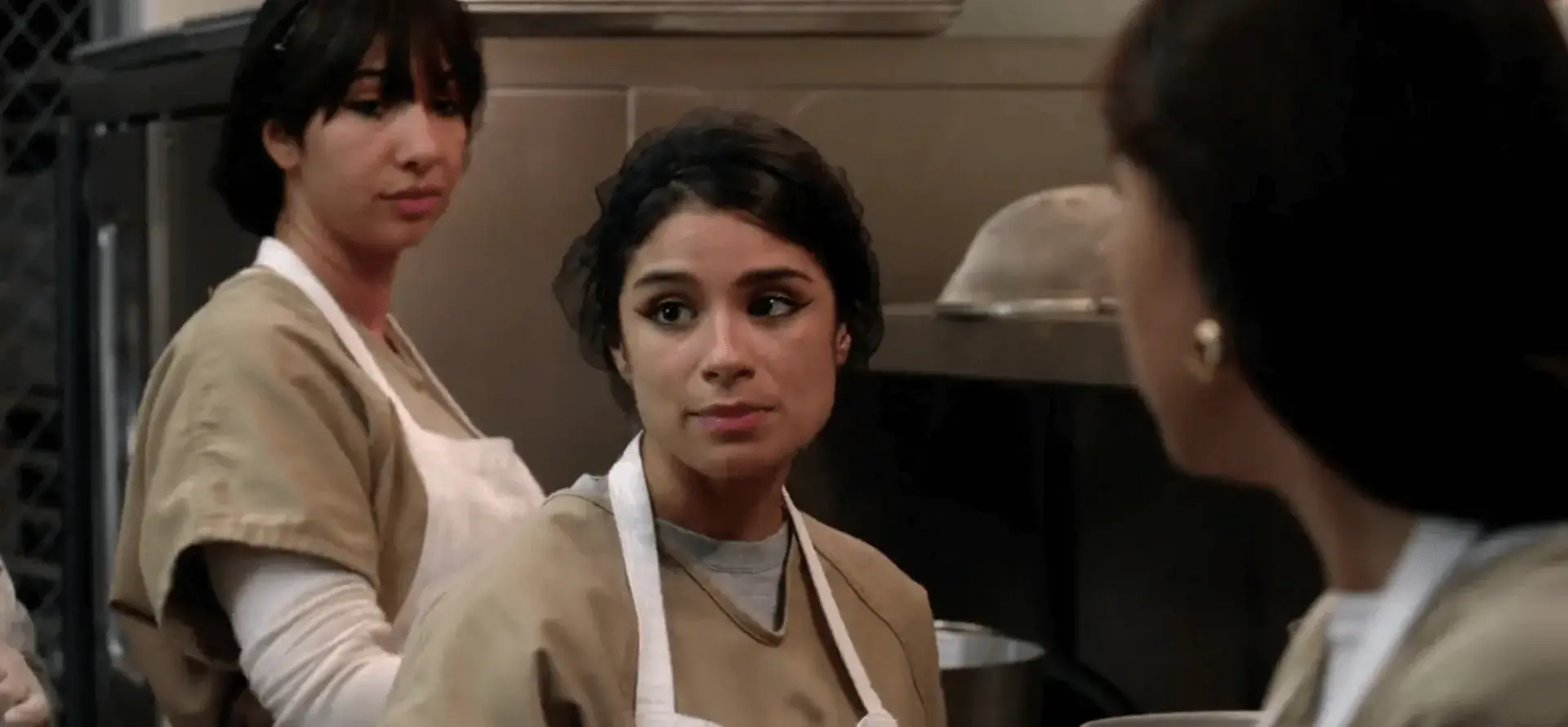 Оранжевый — хит сезона - 2 сезон 13 серия - 5 кадр